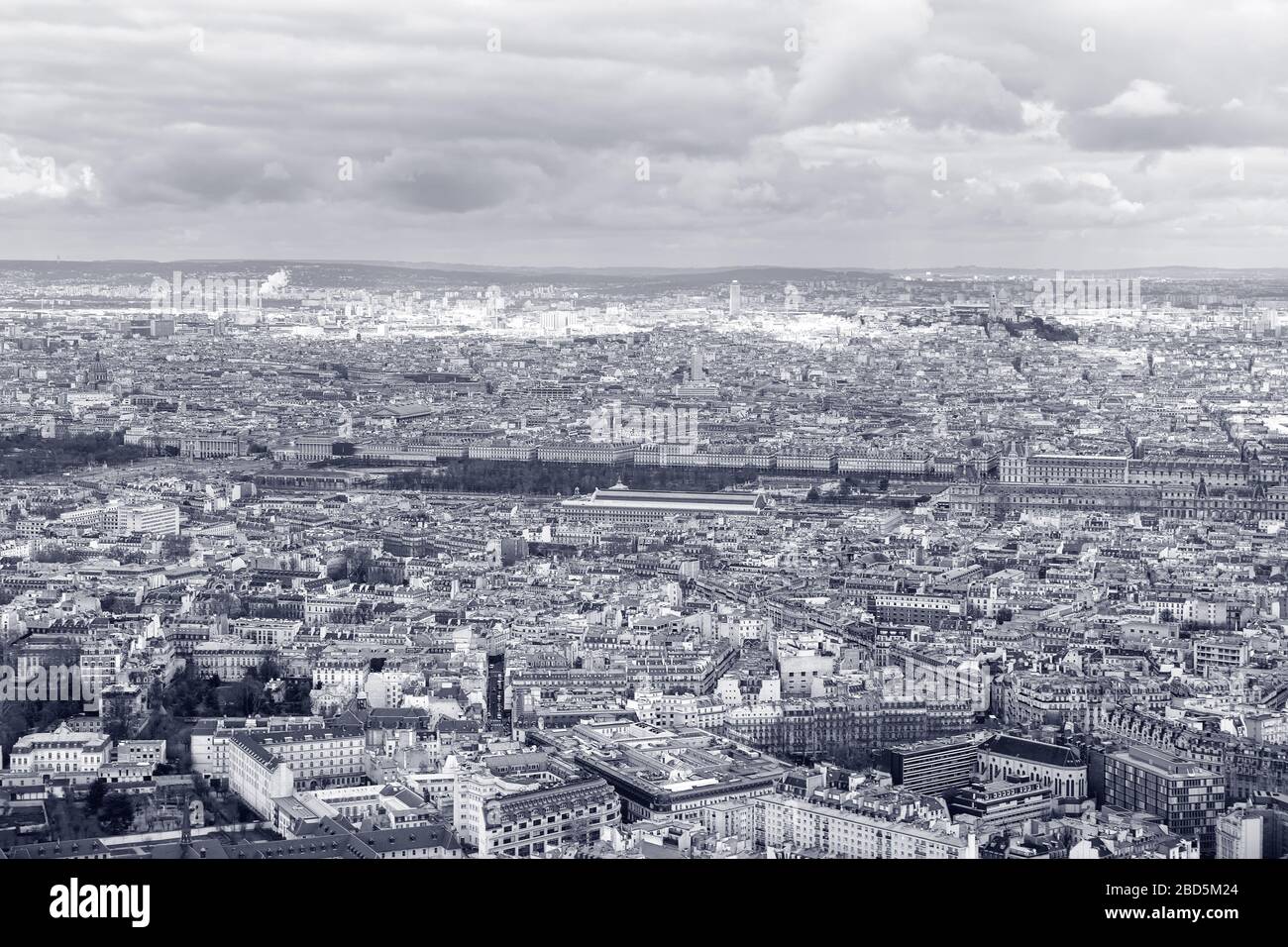 Paris black and white skyline hi-res stock photography and images - Alamy