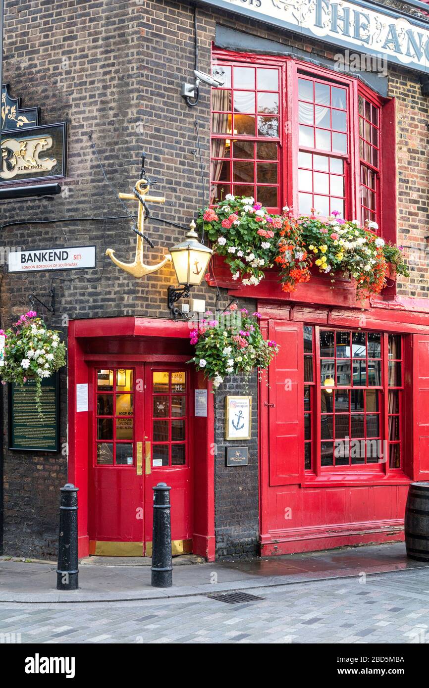 The Anchor Pub - Bankside, along River Thames, London, England, UK Stock Photo