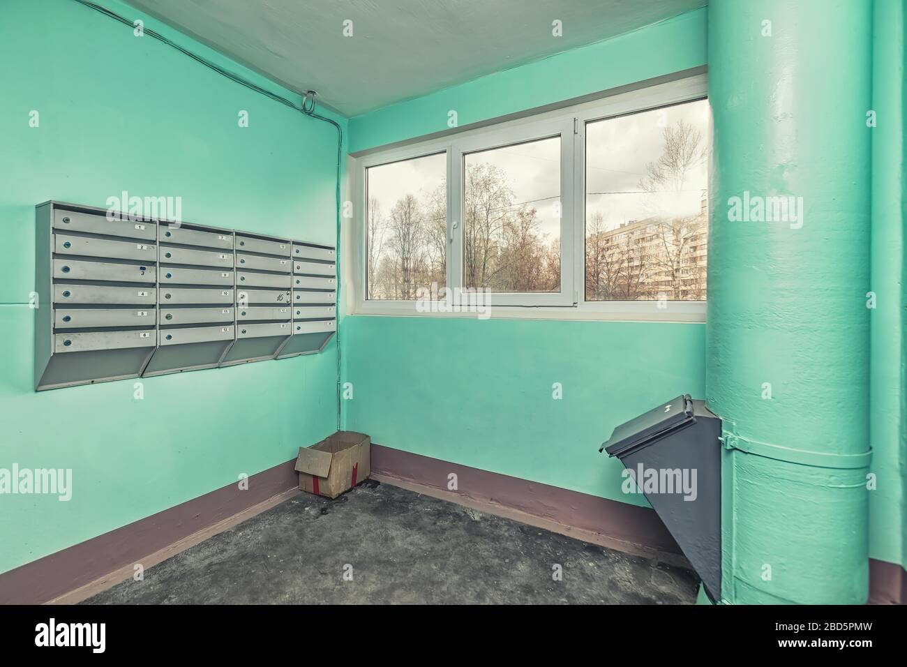 Garbage chute in apartment hires stock photography and images Alamy