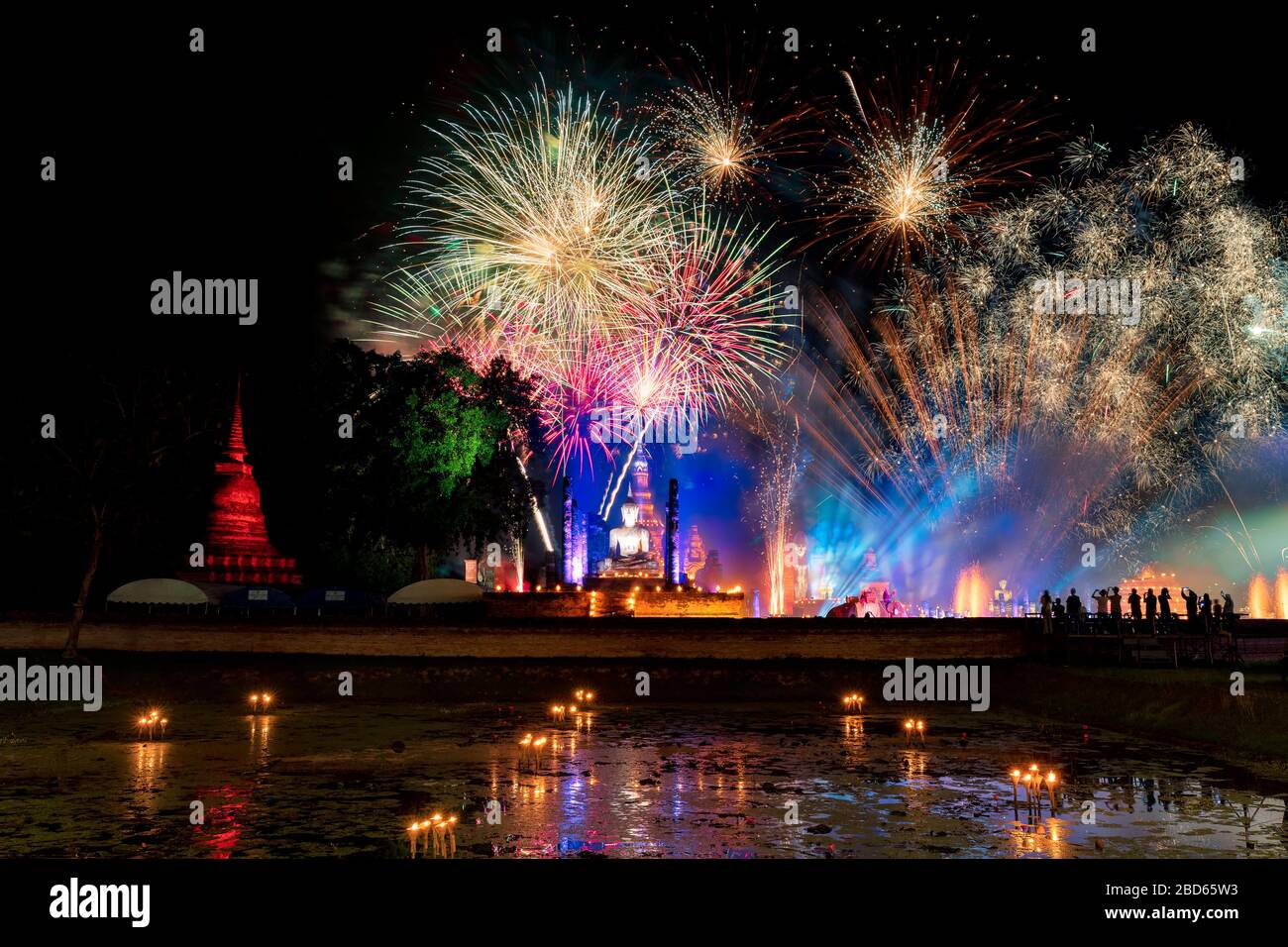 sukhothai fireworks loy krathong Stock Photo