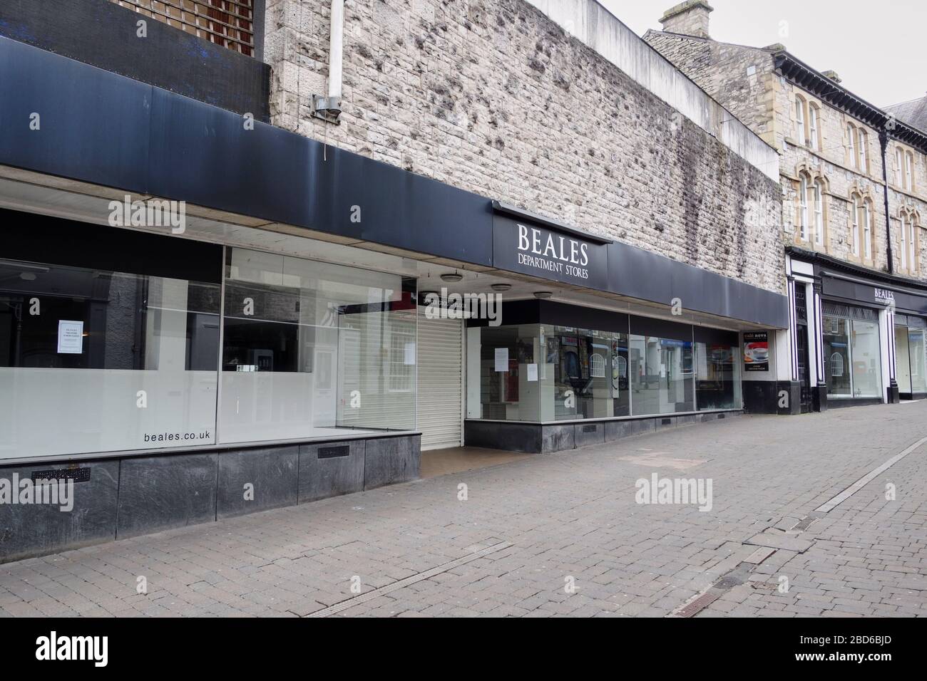Empty street showing the closed Beales department store during the Coronavirus pandemic the business having gone into administration in early 2020 Stock Photo