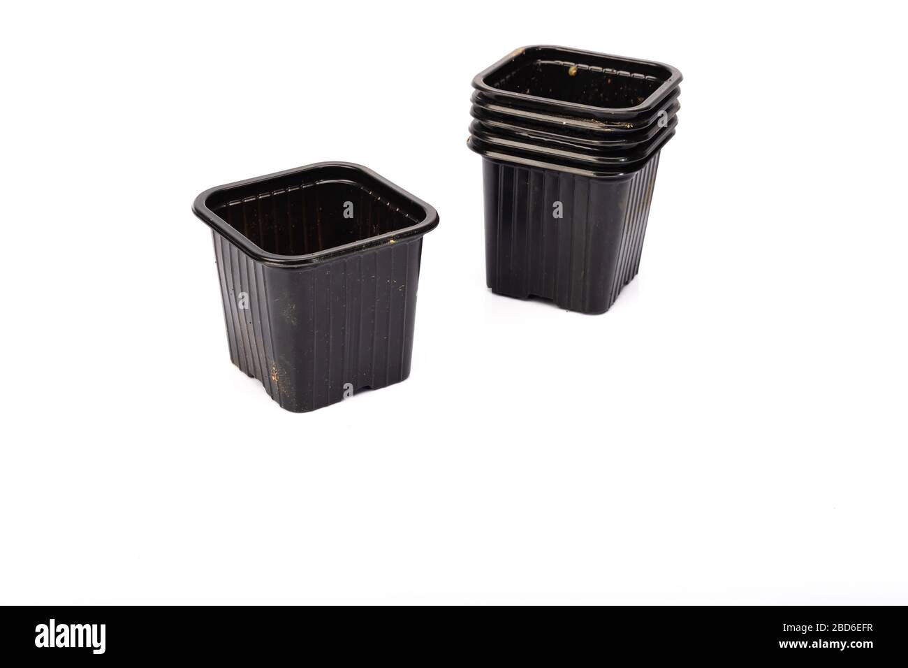 used plastic buckets with lids
