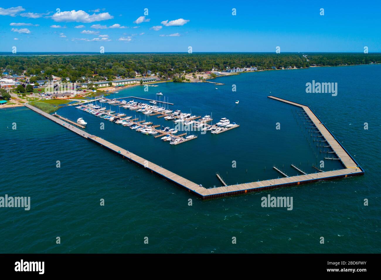 East pier boatyard hires stock photography and images Alamy