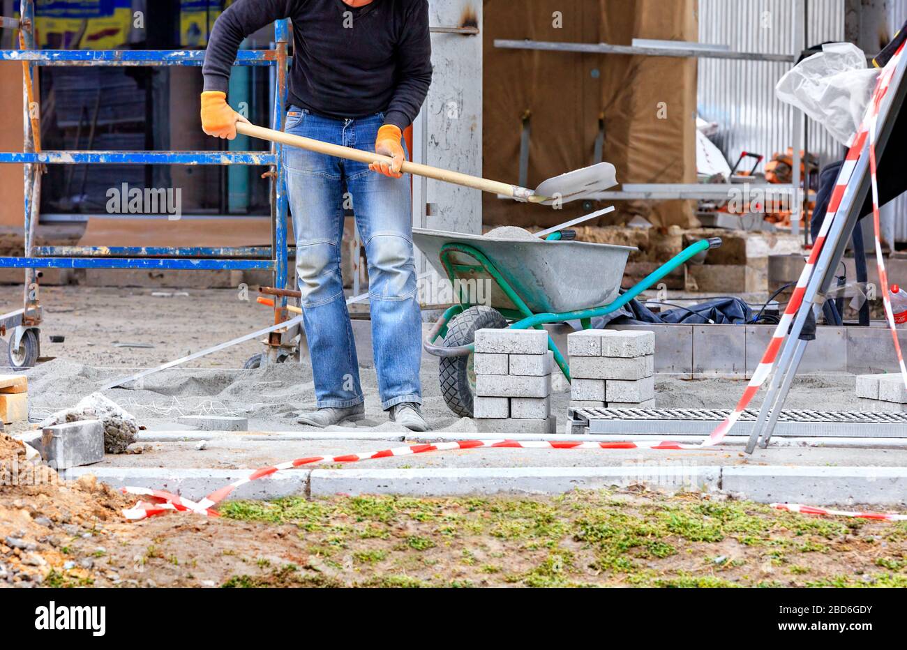 what mix of sand and cement for laying slabs
