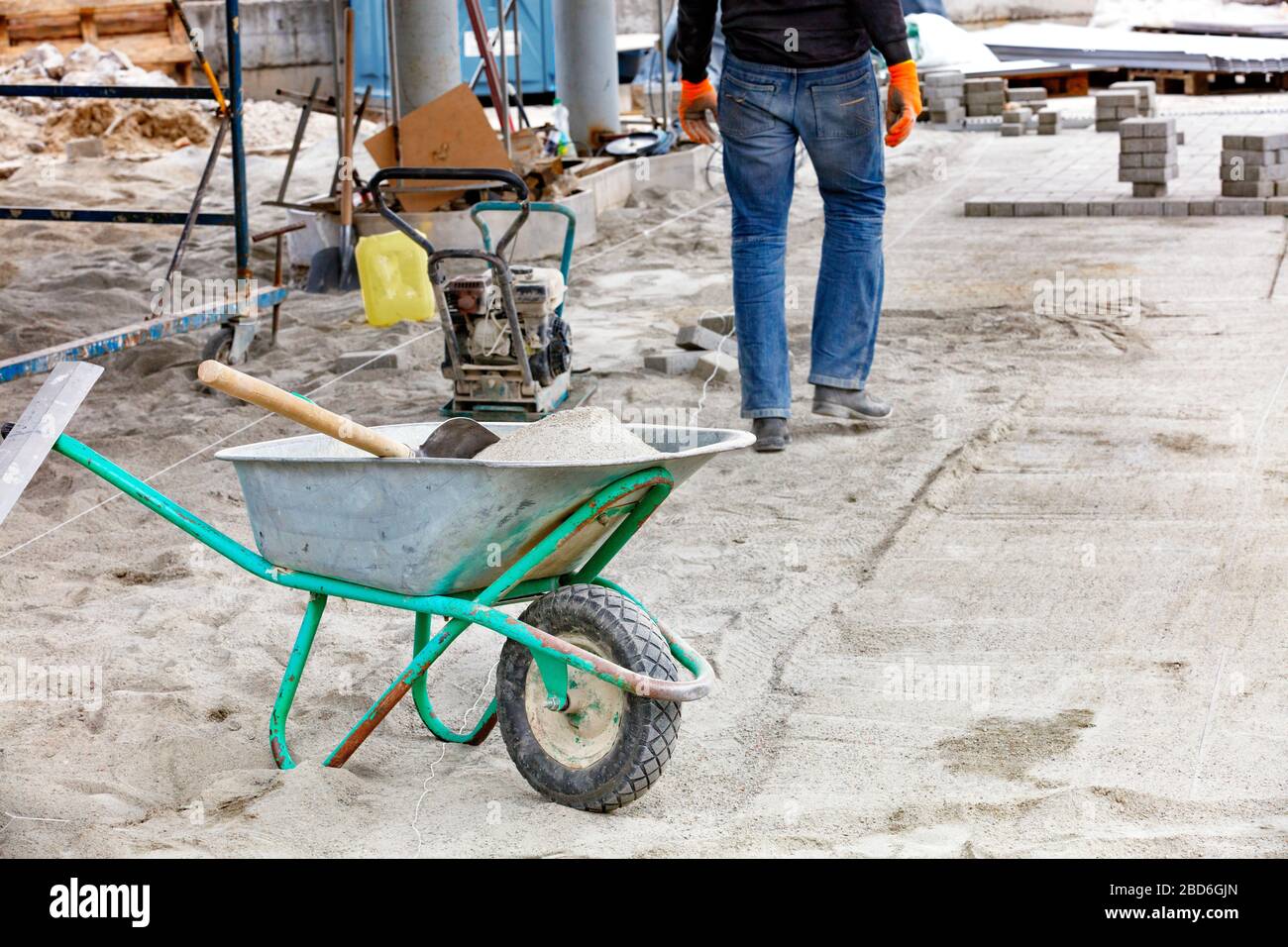 what sand for laying paving slabs
