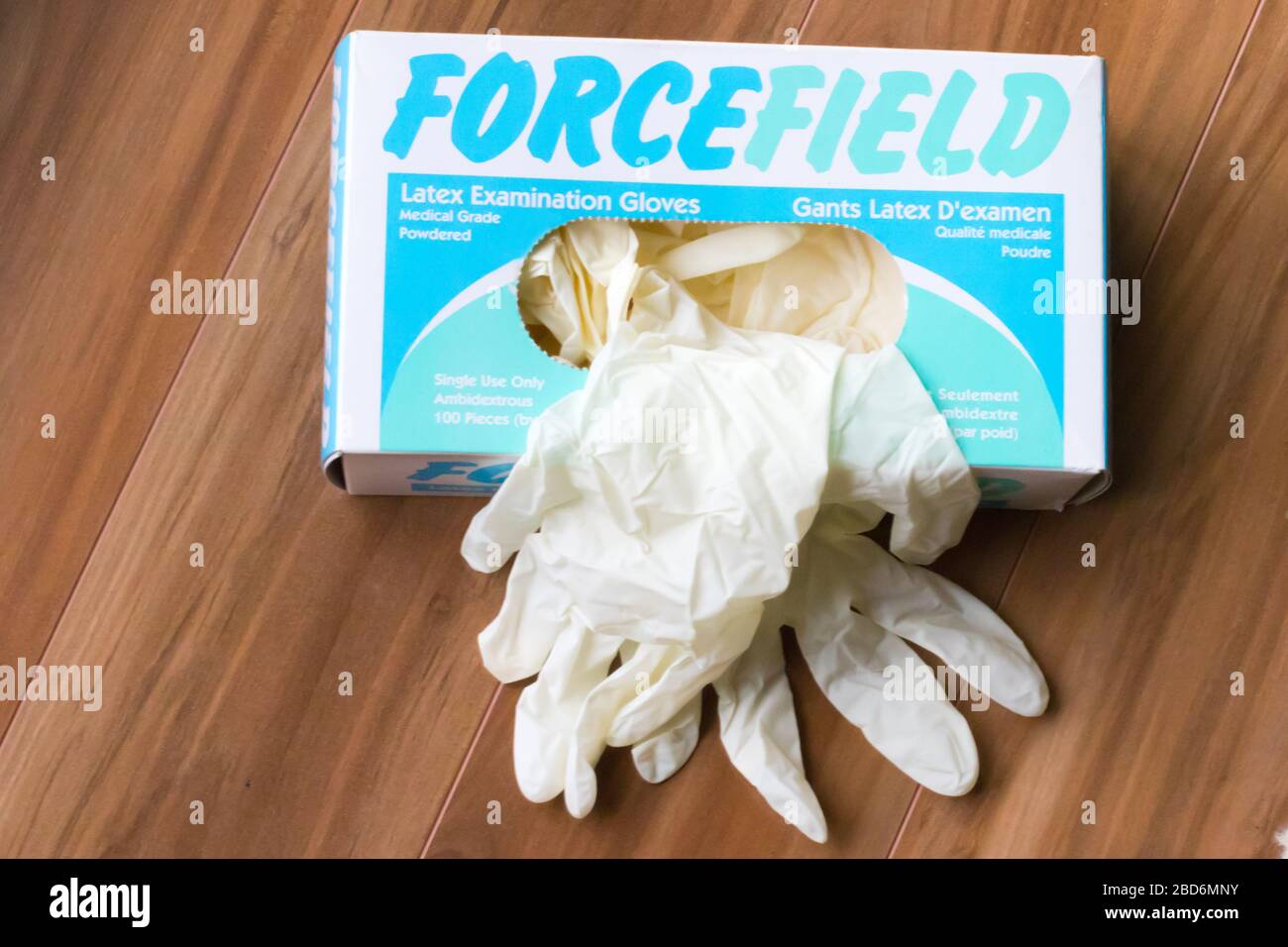 Latex examination gloves hires stock photography and images Alamy