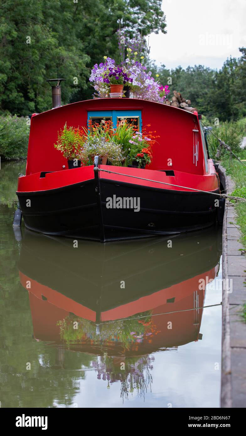Narrowboat on The Kennet and Avon Canal at Bradford-on-Avon, Wiltshire, UK Stock Photo