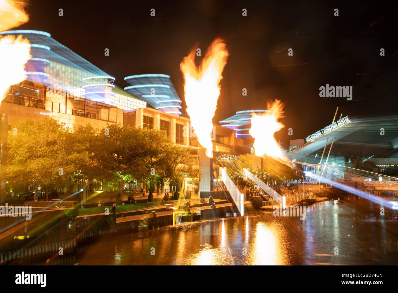 👑 Crown Casino & Hotel Melbourne, Australia Fire Show Live Gas Brigades  Night