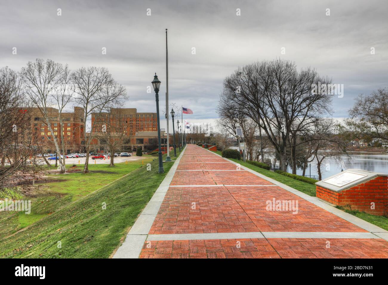 The Riverwalk Along The Savannah River At Augusta Georgia Stock Photo Alamy The Riverwalk Along The Savannah River At Augusta Georgia Stock Photo Alamy