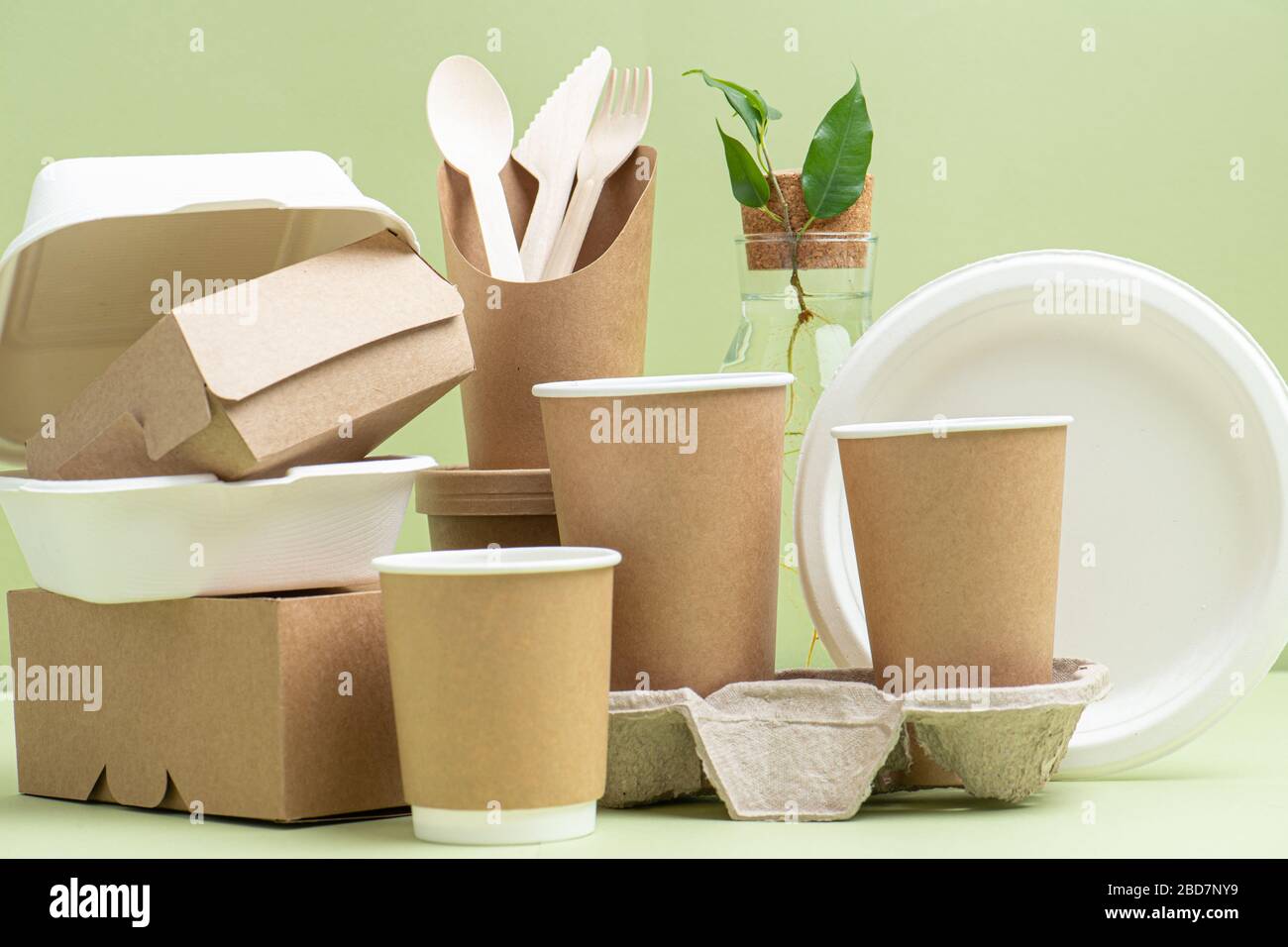 Disposable containers hires stock photography and images Alamy