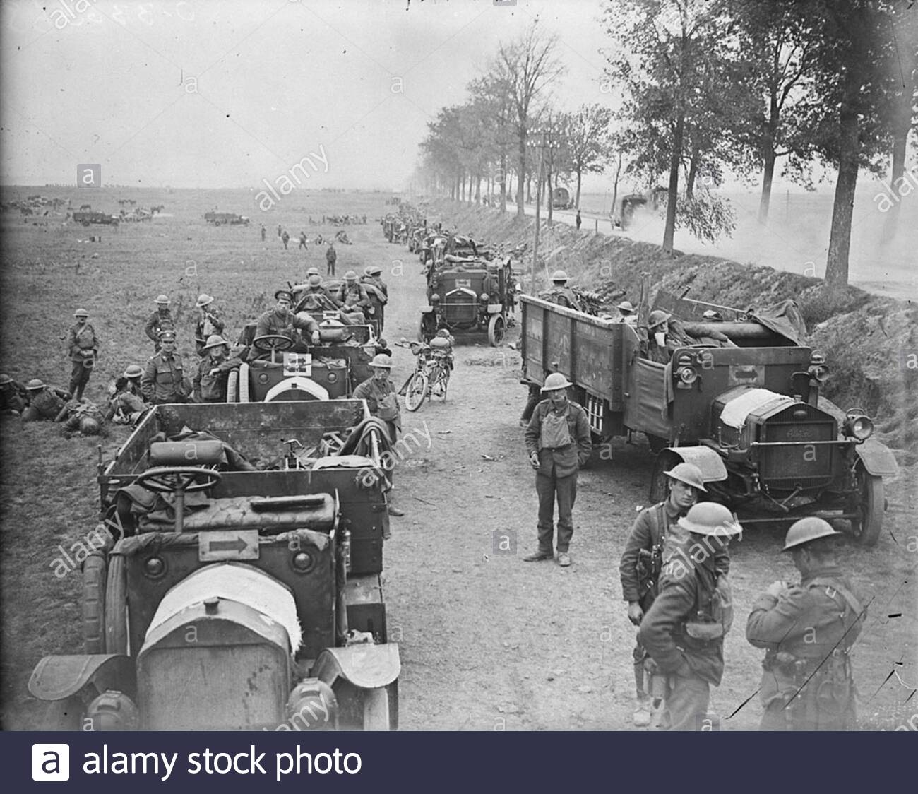 English Canadian Motor Machine Gun Brigade Waiting Alongside Arras Cambrai Road Advance East Of Arras France