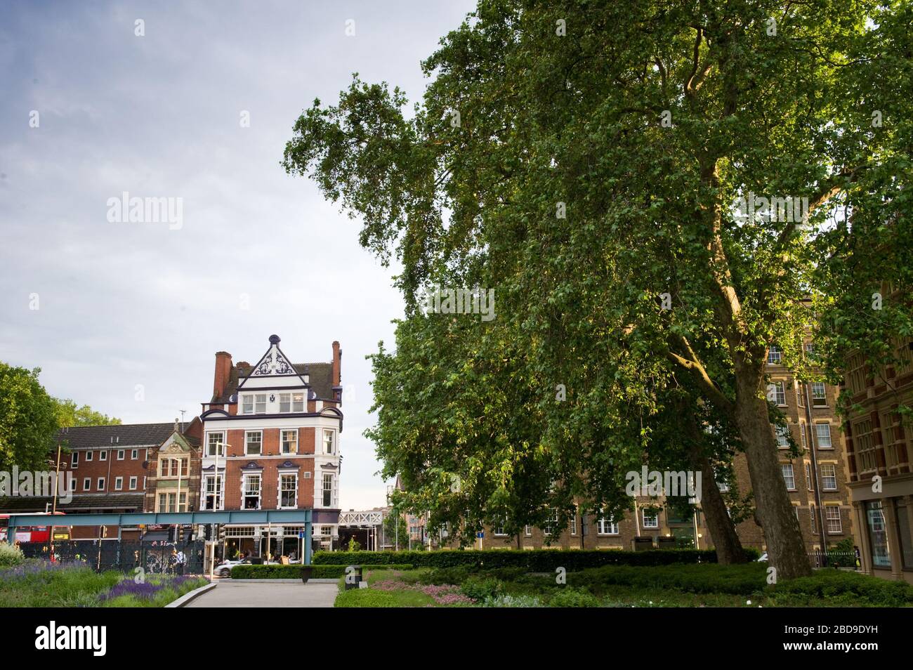 potters field park, London Bridge Stock Photo Alamy
