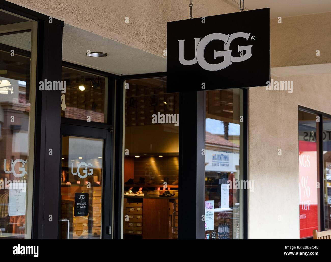 ugg store outlet mall