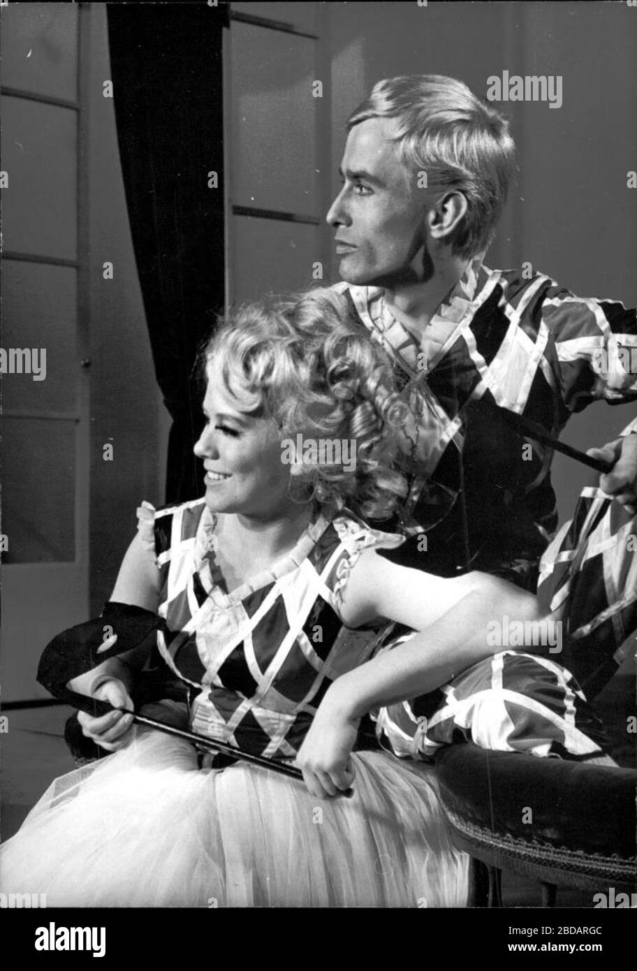 Svenska Lis Nilheim Och Stefan Ekman Inford I Svenska Dagbladet 1964 09 19 Sid 12 Https Www Svd Se Arkiv 1964 09 19 12 1964 Svenska Dagbladet Via Ims Vintage Photos Sallstedts Bildbyra Stock Photo Alamy