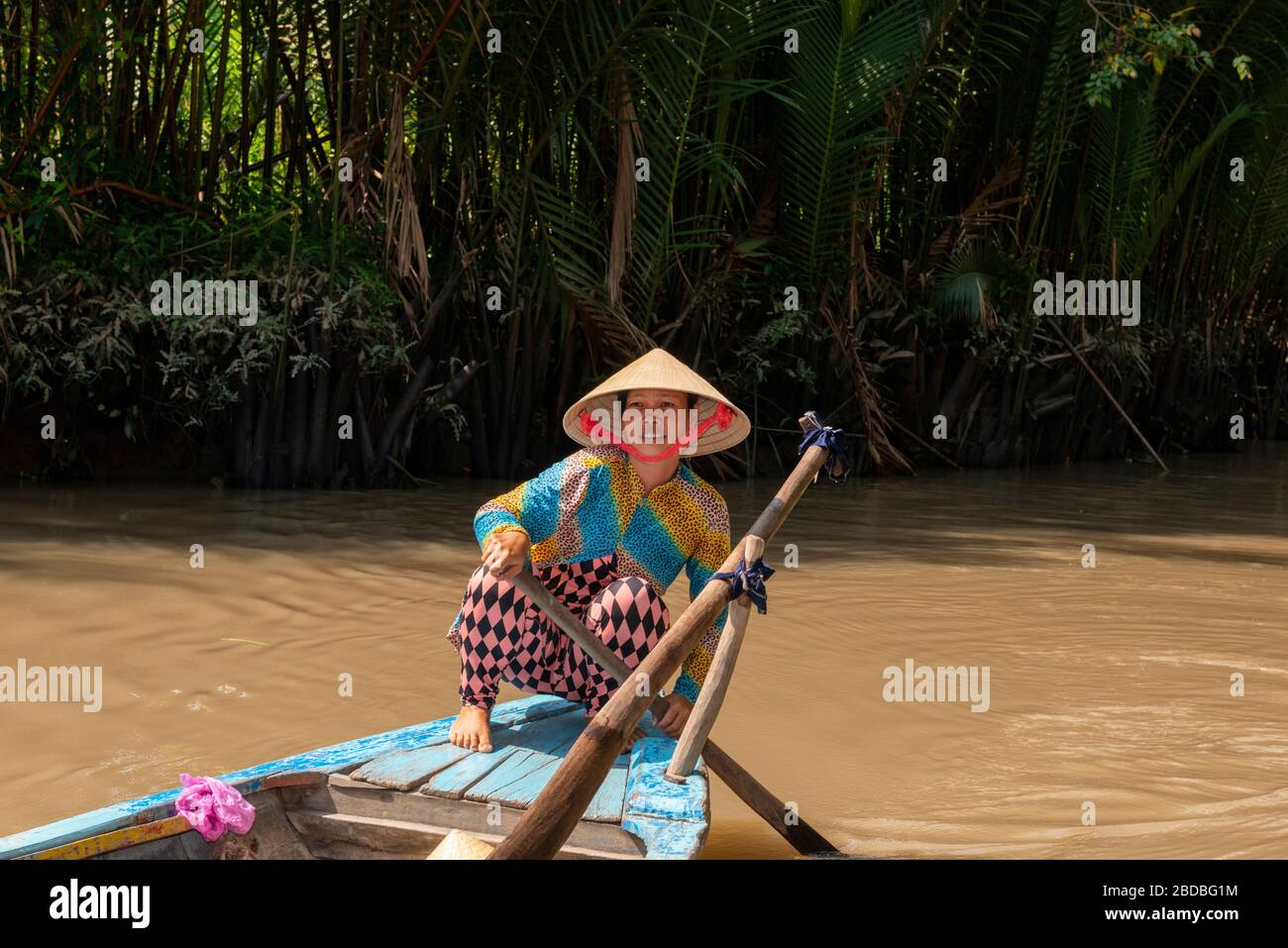 Vietnam traditional boat hi-res stock photography and images - Alamy