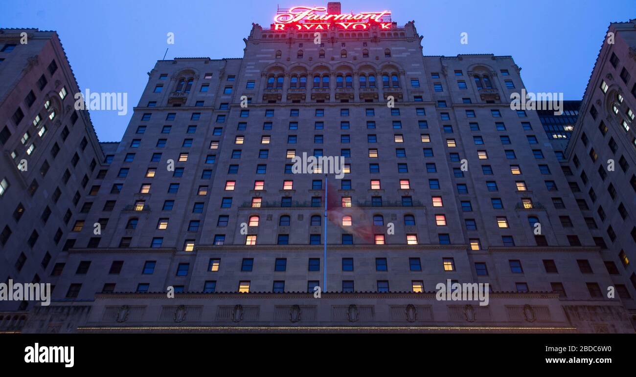 Toronto, Canada. 7th Apr, 2020. Lights in the Fairmont Royal York Hotel are lit up in the shape of a heart to honour front line workers fighting against COVID-19 during the 2020 World Health Day in Toronto, Canada, April 7, 2020. Credit: Zou Zheng/Xinhua/Alamy Live News Stock Photo
