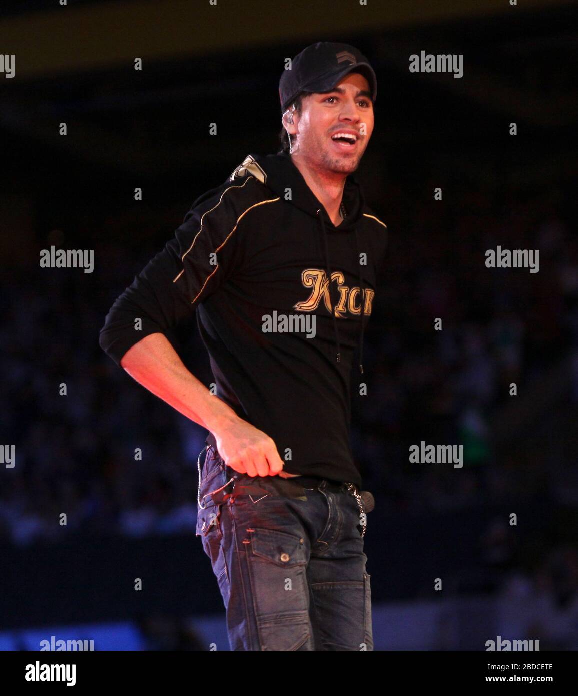 Enrique Iglesias At The Help The Heroes Concert 2010 Held At Twickenham Stadium Stock Photo Alamy