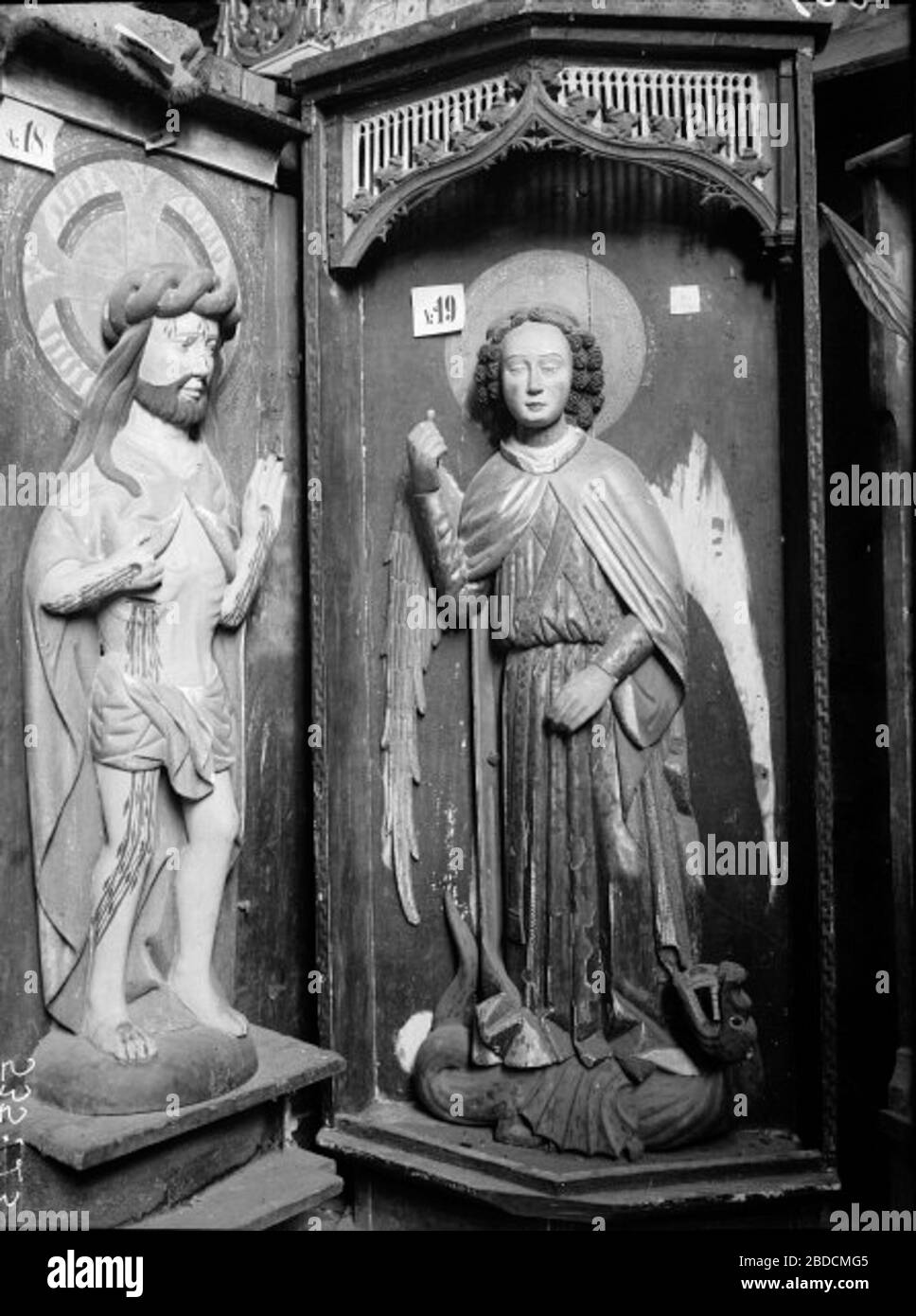 Fil:(Belgium) St. Michael & St. Gudula Cathedrall Chapel, Du fr gra det p ett lmpligt stt, men inte p ett stt som freslr att licensgivaren Fil:(Belgium) St. Michael & St. Gudula Cathedrall - Wikipedia