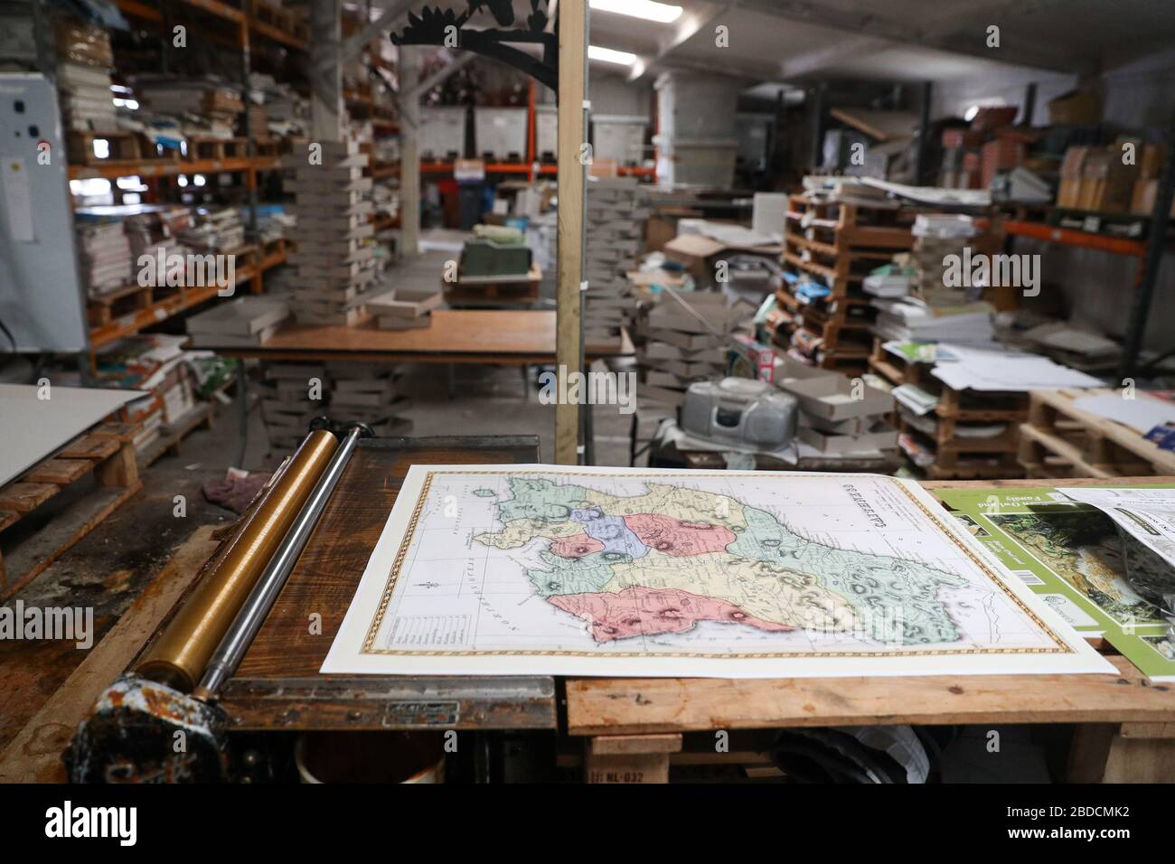 Jigsaw demand hires stock photography and images Alamy