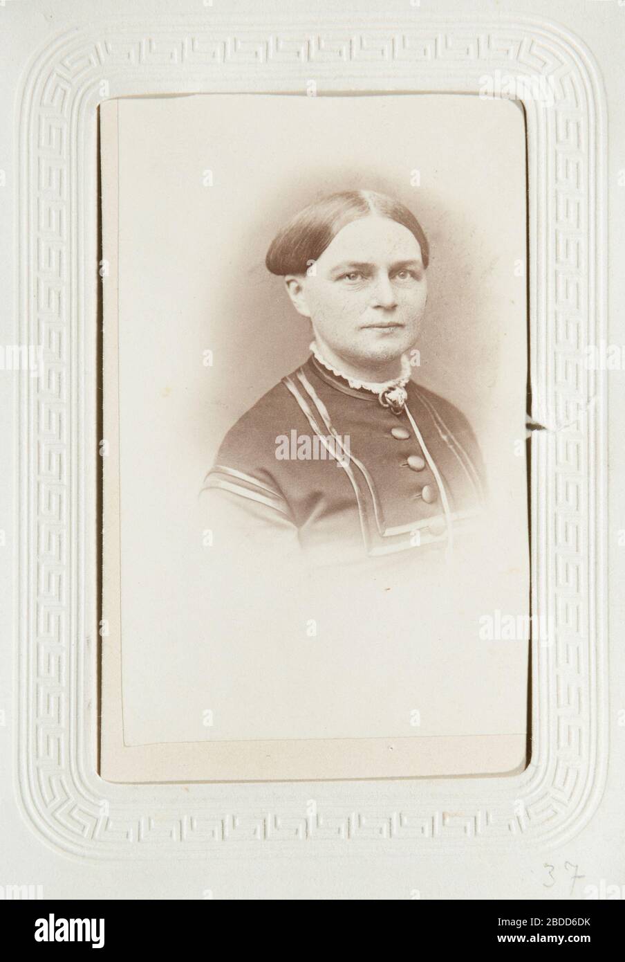 'Fotografiporträtt; Depicted person:  Caroline Pflaum (Guvernant, sällskapsdam, 1816-1909) Nürnberg - Södertälje, Tyskland - Sverige  Fotografiporträtt på Caroline Pflaum, 1860-tal.; 1860s date QS:P571,+1860-00-00T00:00:00Z/8; LSH 107615 (hm dig18814); ' Stock Photo