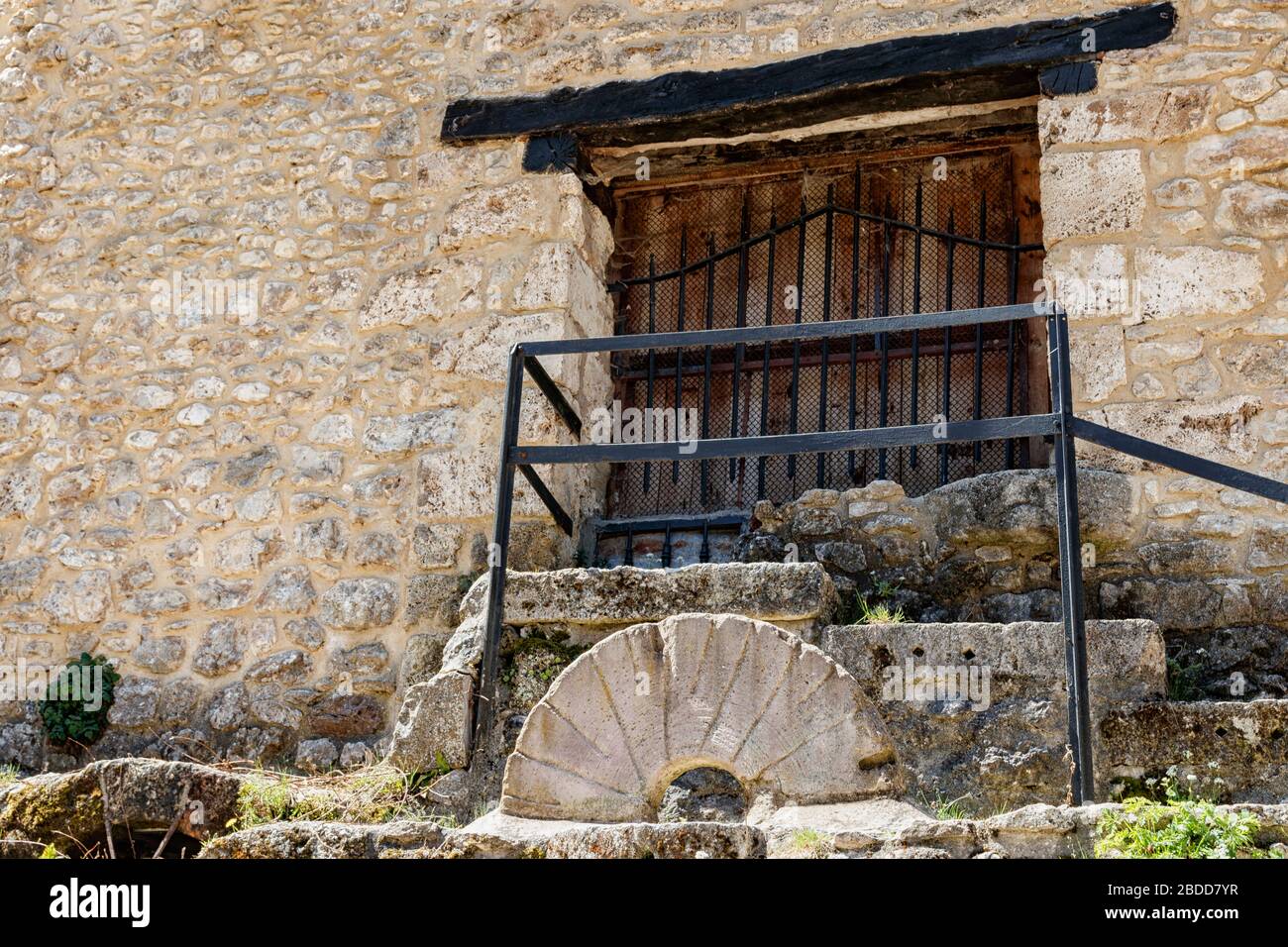 ancient door in an old house Stock Photo - Alamy