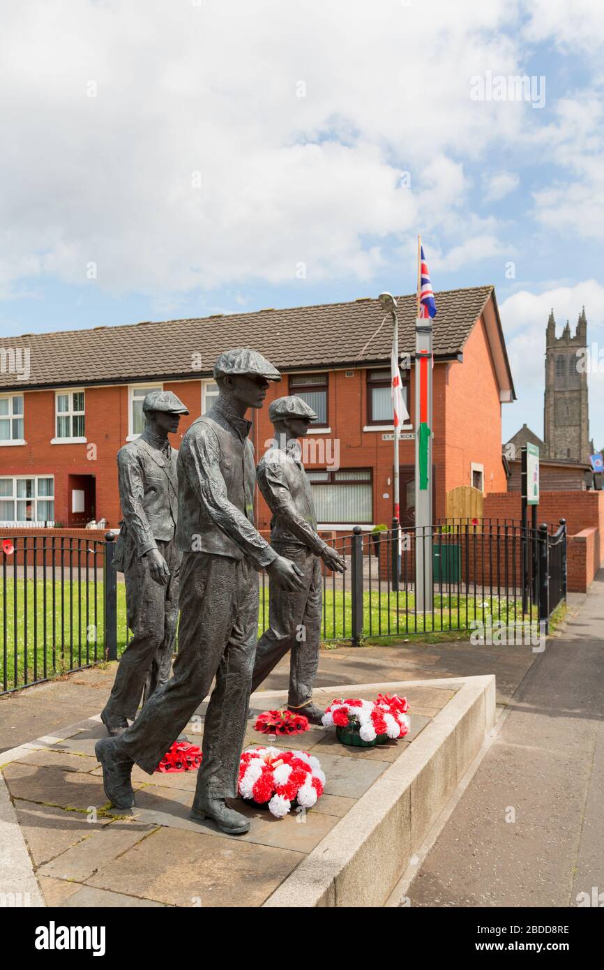 15.07.2019, Belfast, Northern Ireland, Great Britain - Monument to Titanic Yardmen at Dr Pitt Memorial Park, Protestant part of East Belfast. The memo Stock Photo