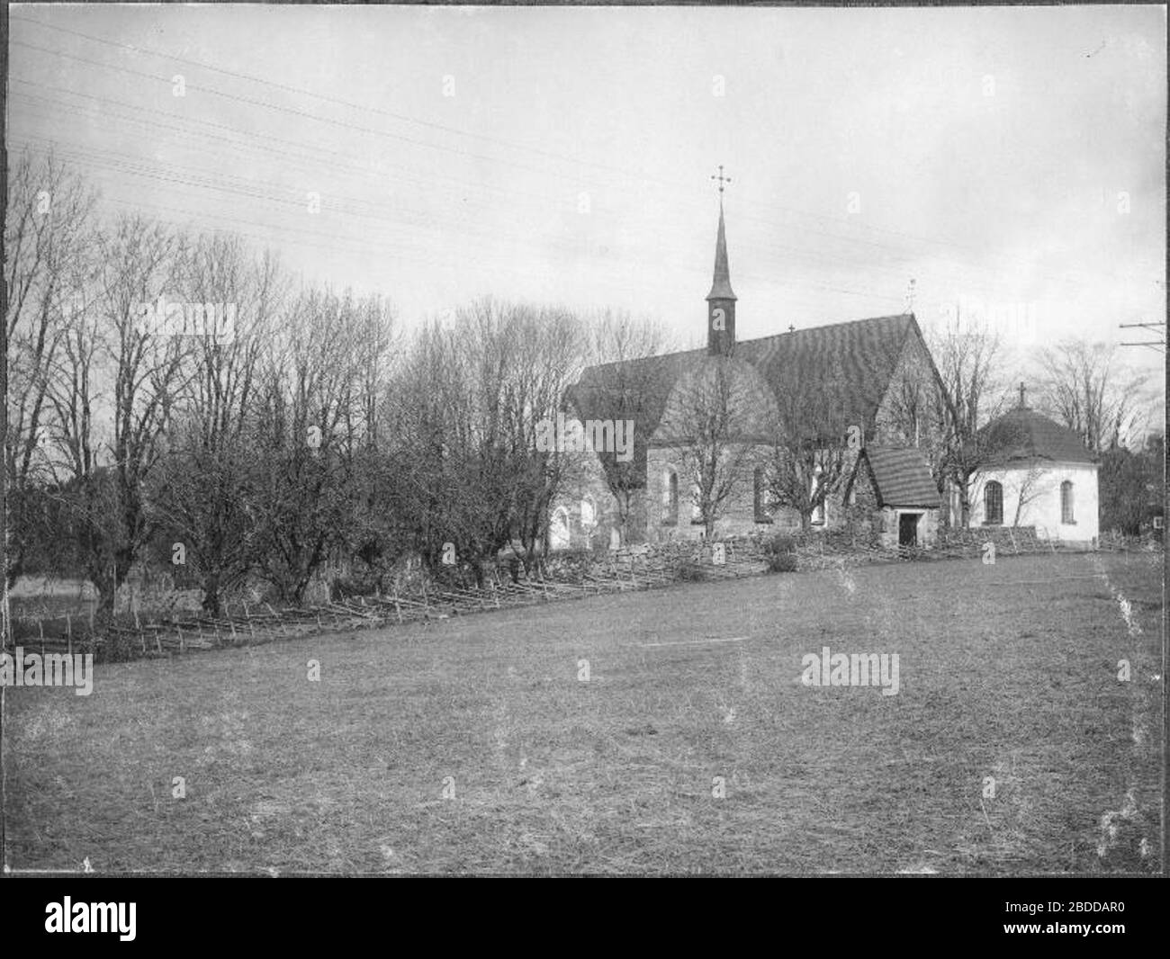 Uppland, Stockholms ln, Frtuna skeppslag, Lnna socken, Vettershaga. Skeppare Olssons kllarstuga. Foto i juni 1950. Uppland, Stockholms ln, Frtuna skeppslag - Europeana