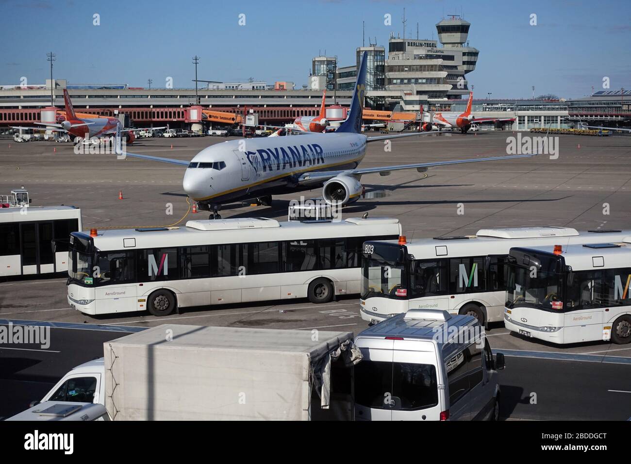 21 03 Berlin Berlin Germany Effects Of The Coronavirus Airplanes In Parking Position At Tegel Airport 00s0321d135caroex Jpg Model Relea Stock Photo Alamy