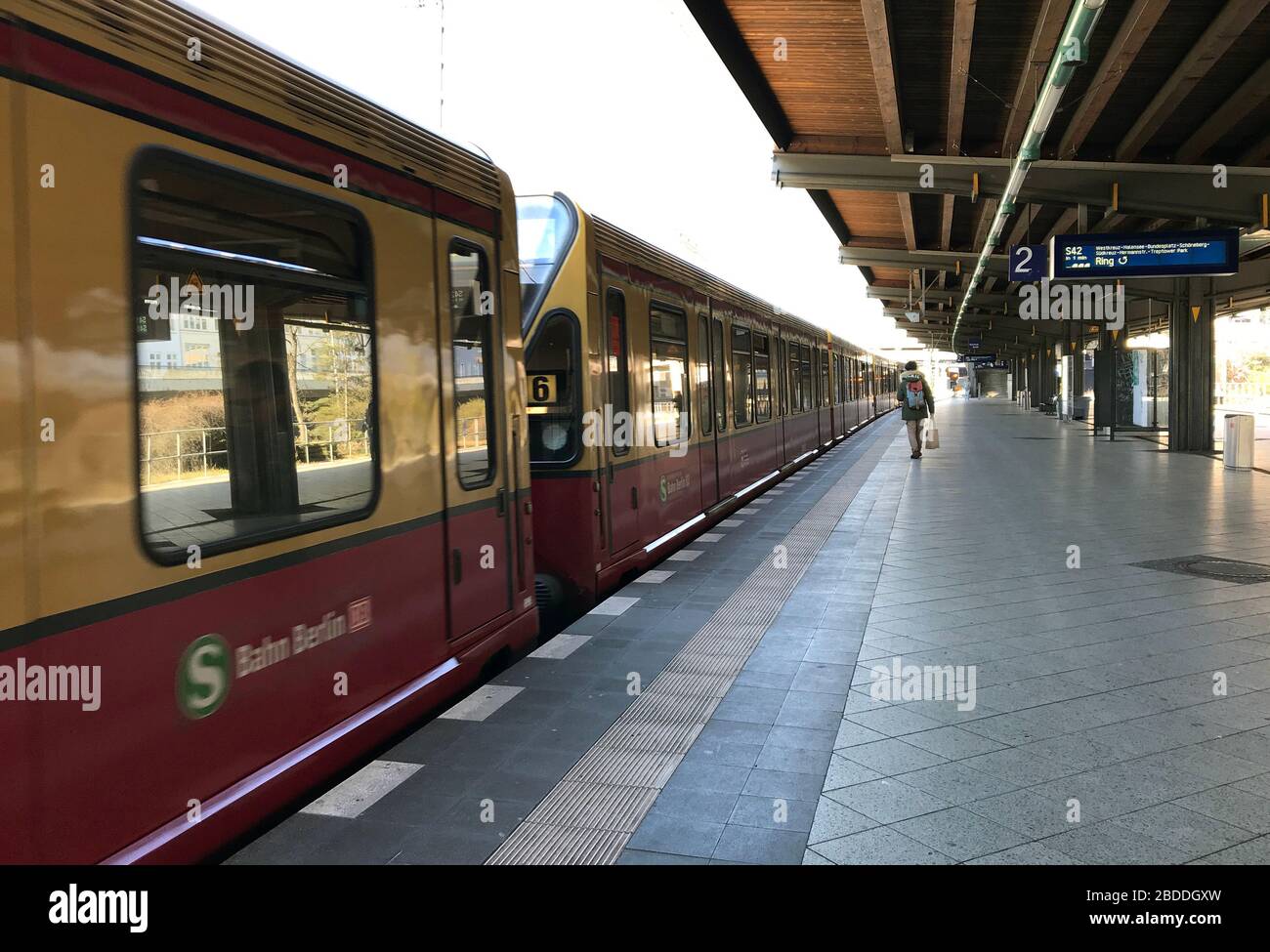 24.03.2020, Berlin, , Germany - Effects of the corona virus: Empty S-Bahn station Messe Nord/ICC at noon. 00S200324D268CAROEX.JPG [MODEL RELEASE: NO, Stock Photo