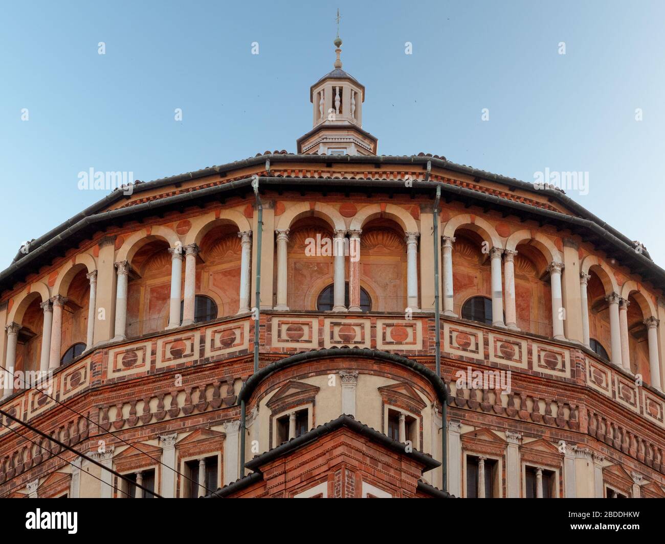 The large dome of the sanctuary of Santa Maria delle Grazie, a 15th century work by Bramante. Milan, Italy Stock Photo