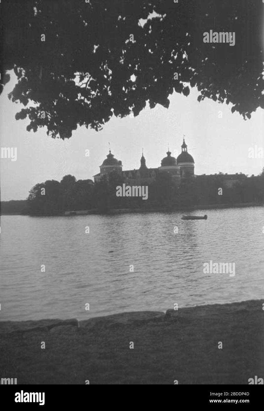 Strngns County (ln): Sdermanland Photograph by: Carl Curman Date: 1890s Format: Albumen print Bedroom in Gripsholm Castle, Mariefred, Sweden Bedroom in Gripsholm Castle, Mariefred, Sweden - Flickr