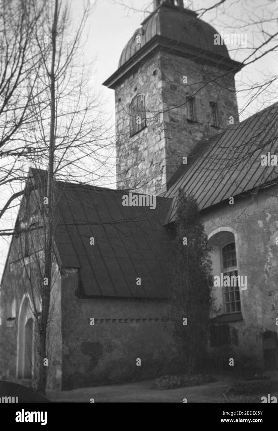 Gs 18 (Gs18) - Bjrke. inscription date not specified not skaldic. Sweden: Gstrikland Location: Bjrke, Hille sn, Gstriklands stra tingslag Swedish map: Runic Dictionary:: inscription:: Gs 18