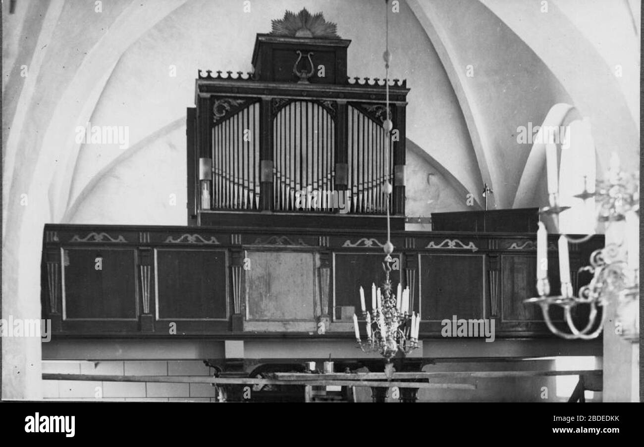Foto (Portrait) Date: 14 Aug 2016 Location: Danderyd, Stockholm, Sweden 00057749_00071 Inflyttning Husby rlinghundra 1927 (Document) Date: 19 Mar Signe Maria Stensj Jansson - Offentliga - Ancestry