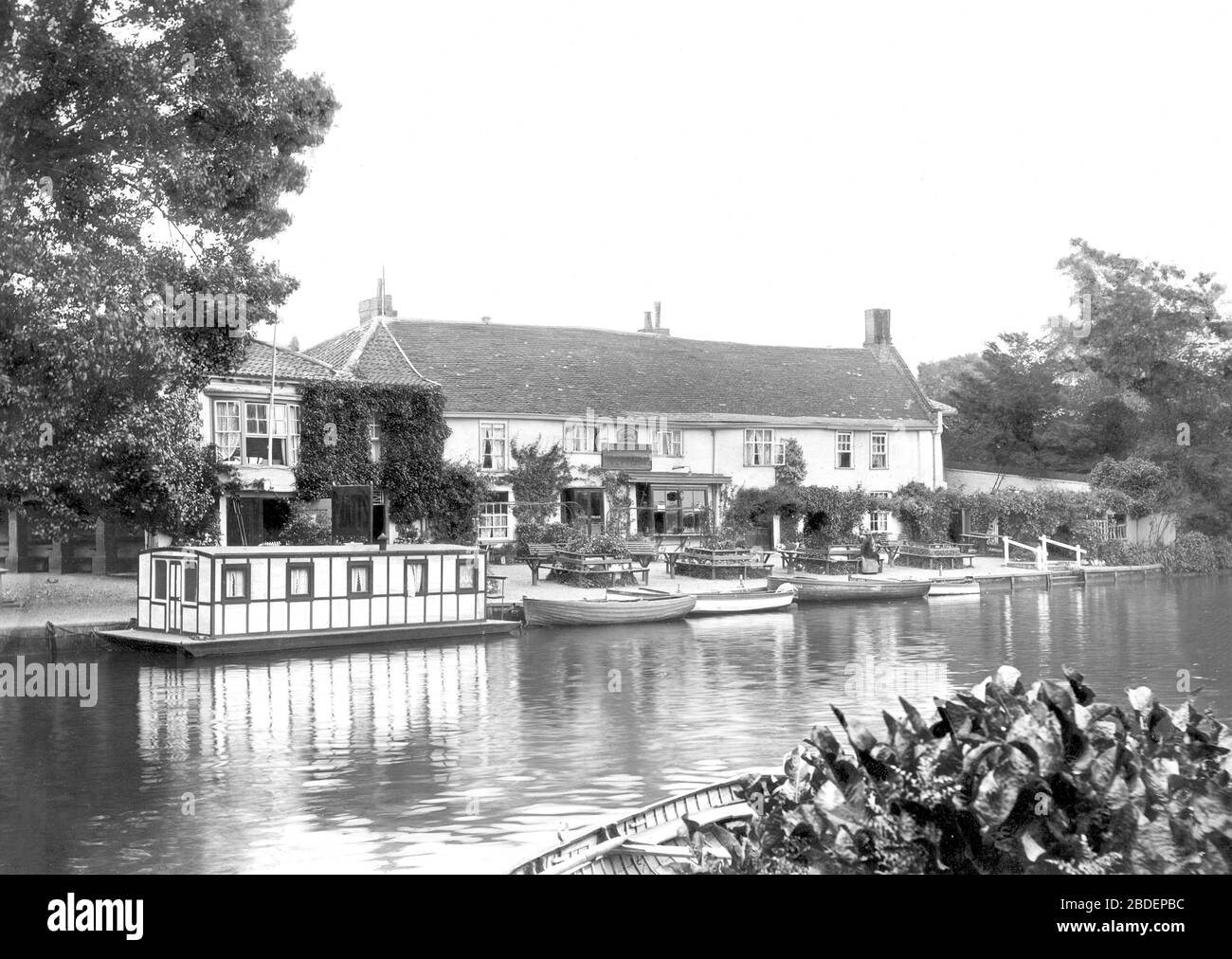 Thorpe St Andrew, Village and River Yare 1922 Stock Photo Alamy