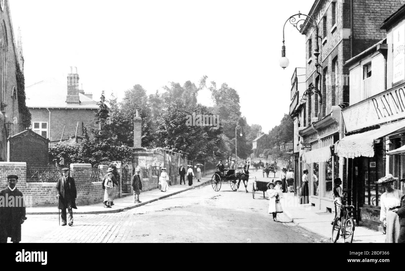 Maidenhead, Castle Hill 1904 Stock Photo Alamy