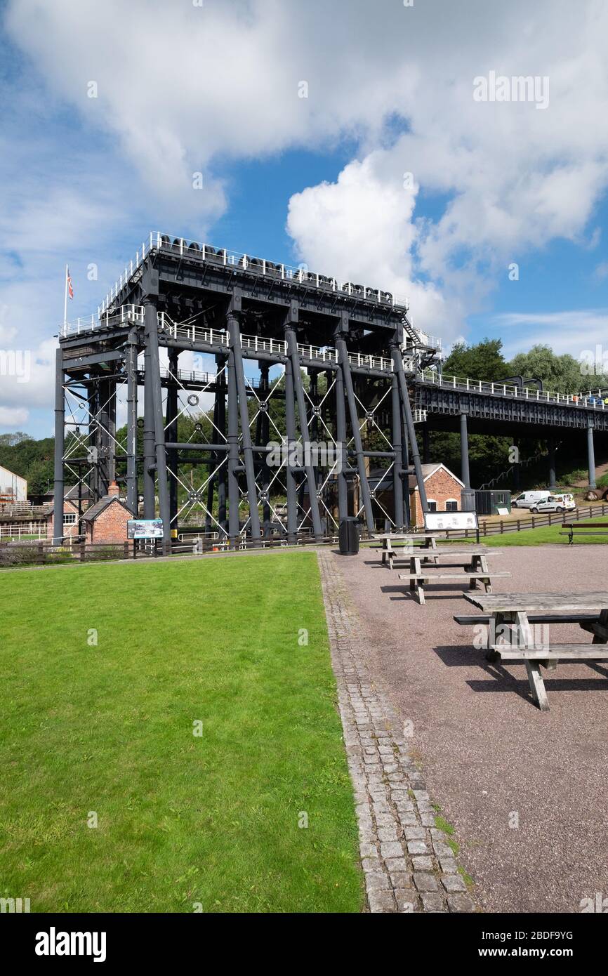 The Anderton Boat Lift; Northwich; Cheshire; England Stock Photo Alamy