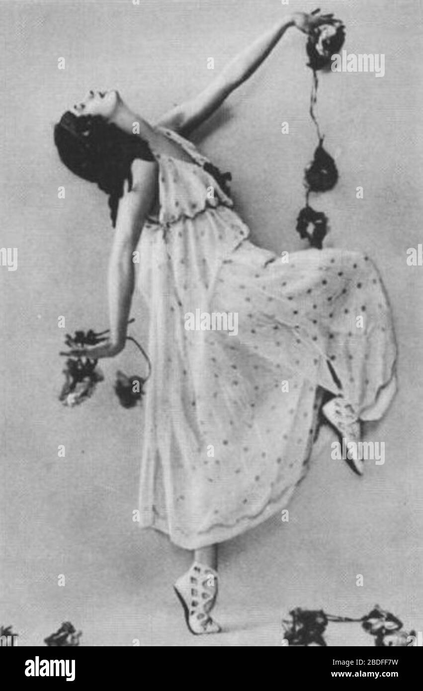 English: Photo of the ballerina Anna Pavlova (1881-1931) as a bacchante in  Bacchanale by Mikhail Mordkin. Berlin, c. 1913.; circa 1913 date  QS:P,+1913-00-00T00:00:00Z/9,P1480,Q5727902 〔15 January 2008 (original  upload date) 〔first version〕; 29