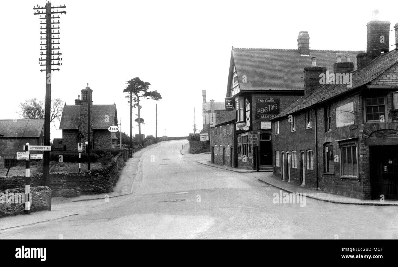 Woodhouse Eaves, Main Street c1955 Stock Photo Alamy