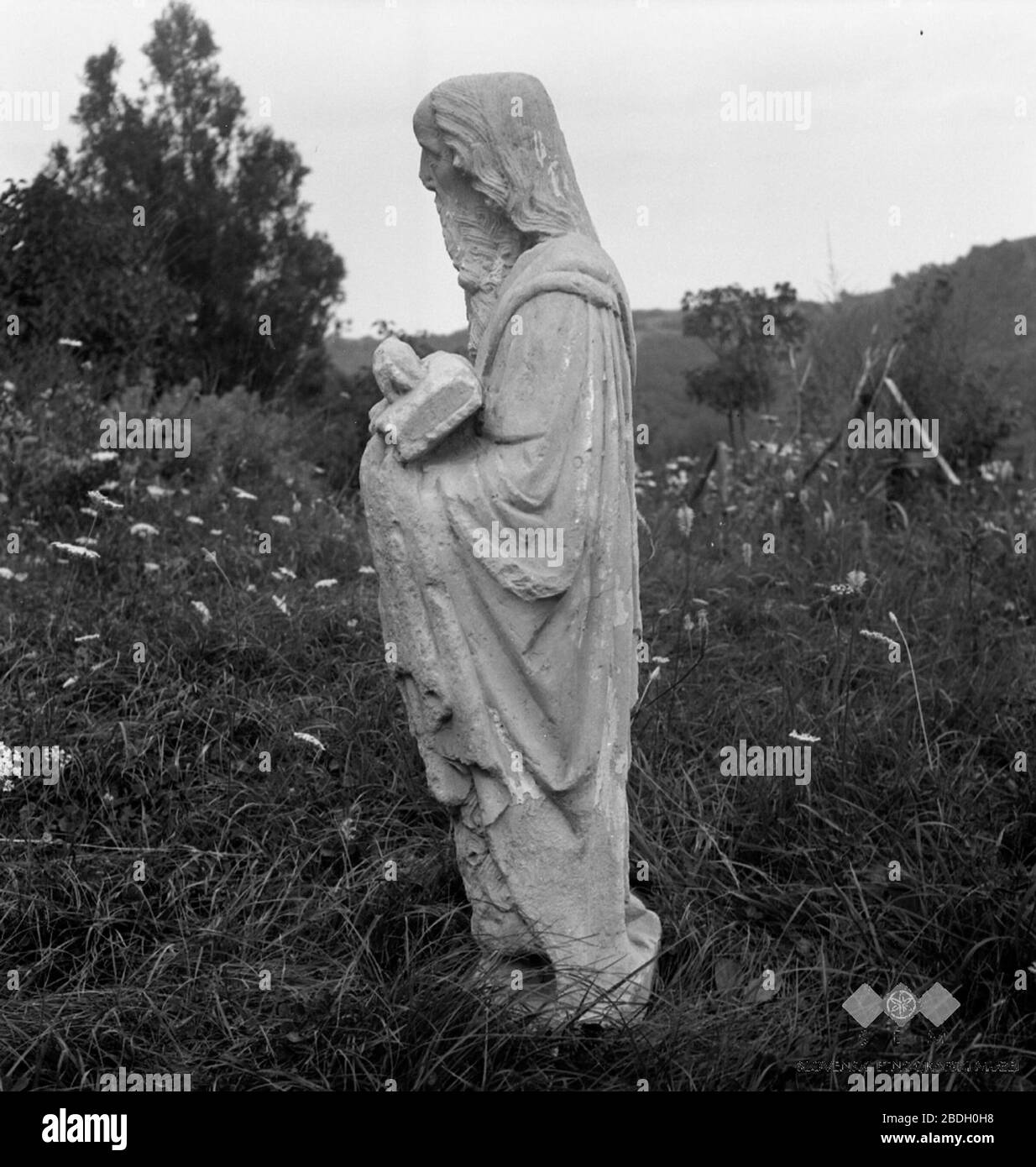 Slovenščina: Sv. Ivan, po izročilu iz gradu Podvrčnik. Sedaj za oltarjem v  cerkvici Sv. Ivana (kamen,