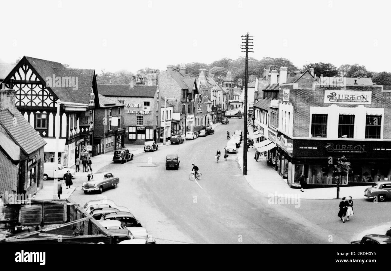 Alfreton, High Street c1955 Stock Photo Alamy