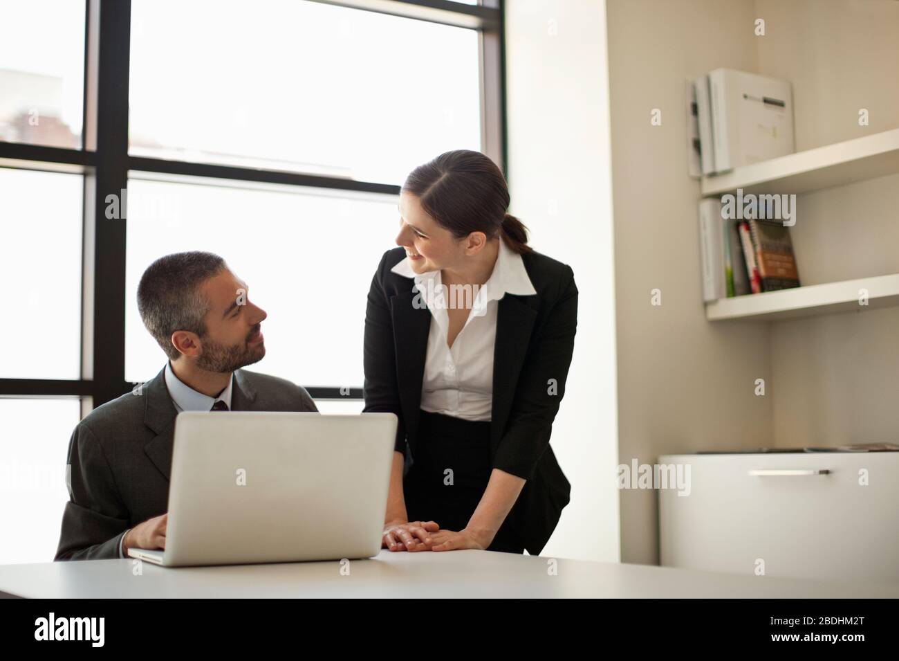 Well dressed man communicates hi-res stock photography and images - Alamy