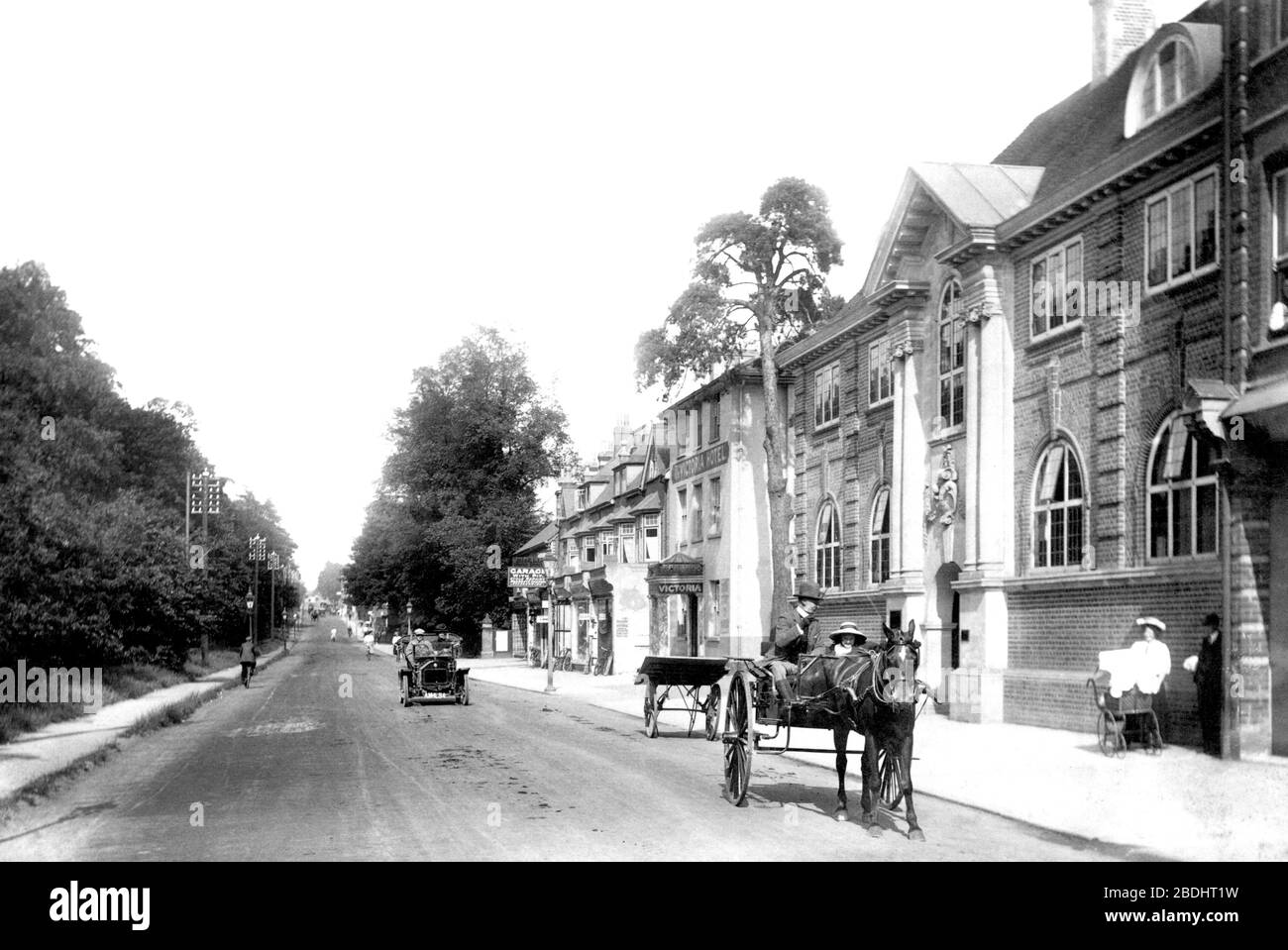 Camberley, London Road 1909 Stock Photo Alamy