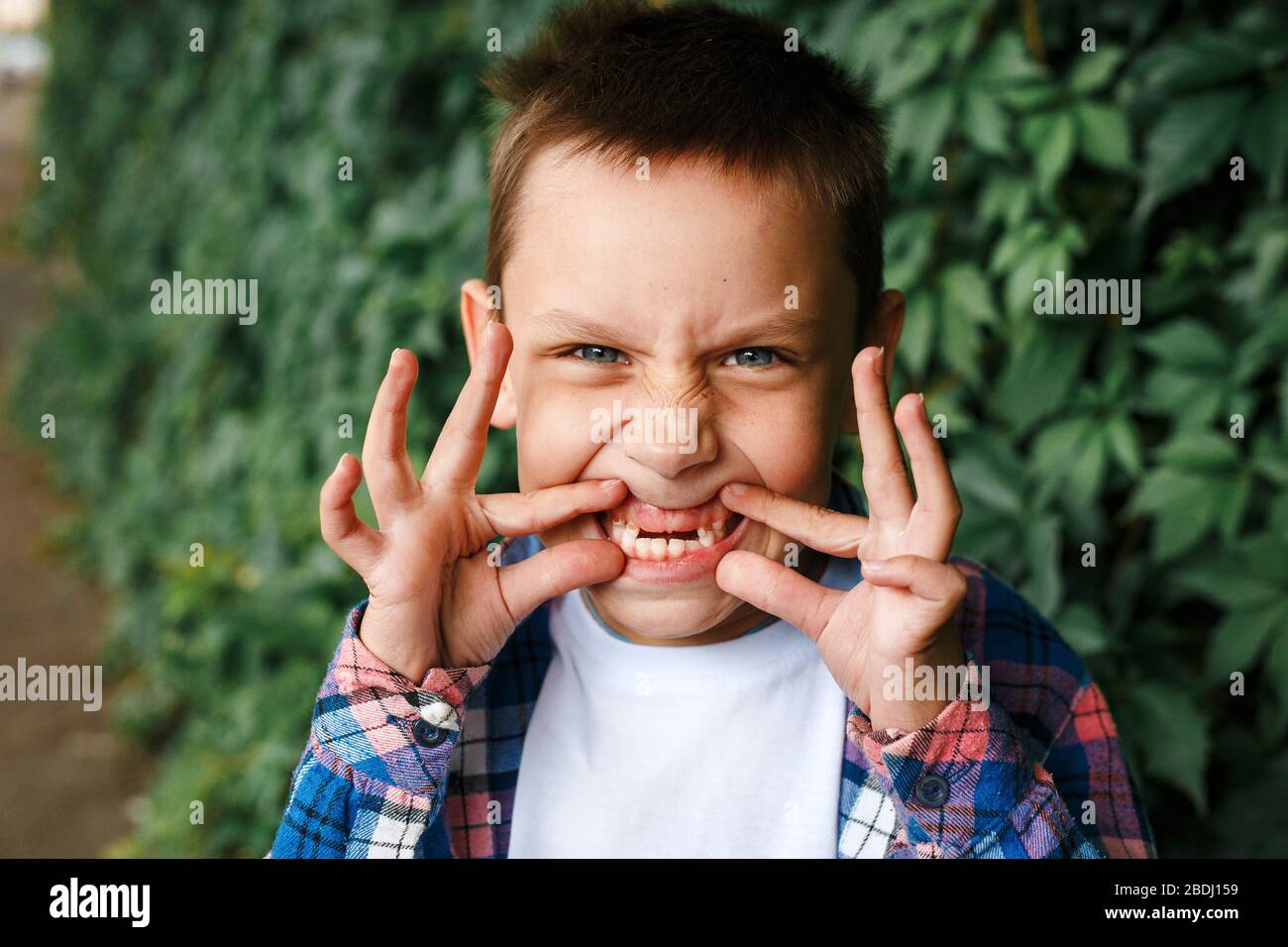 Child pulling out tongue hires stock photography and images Alamy