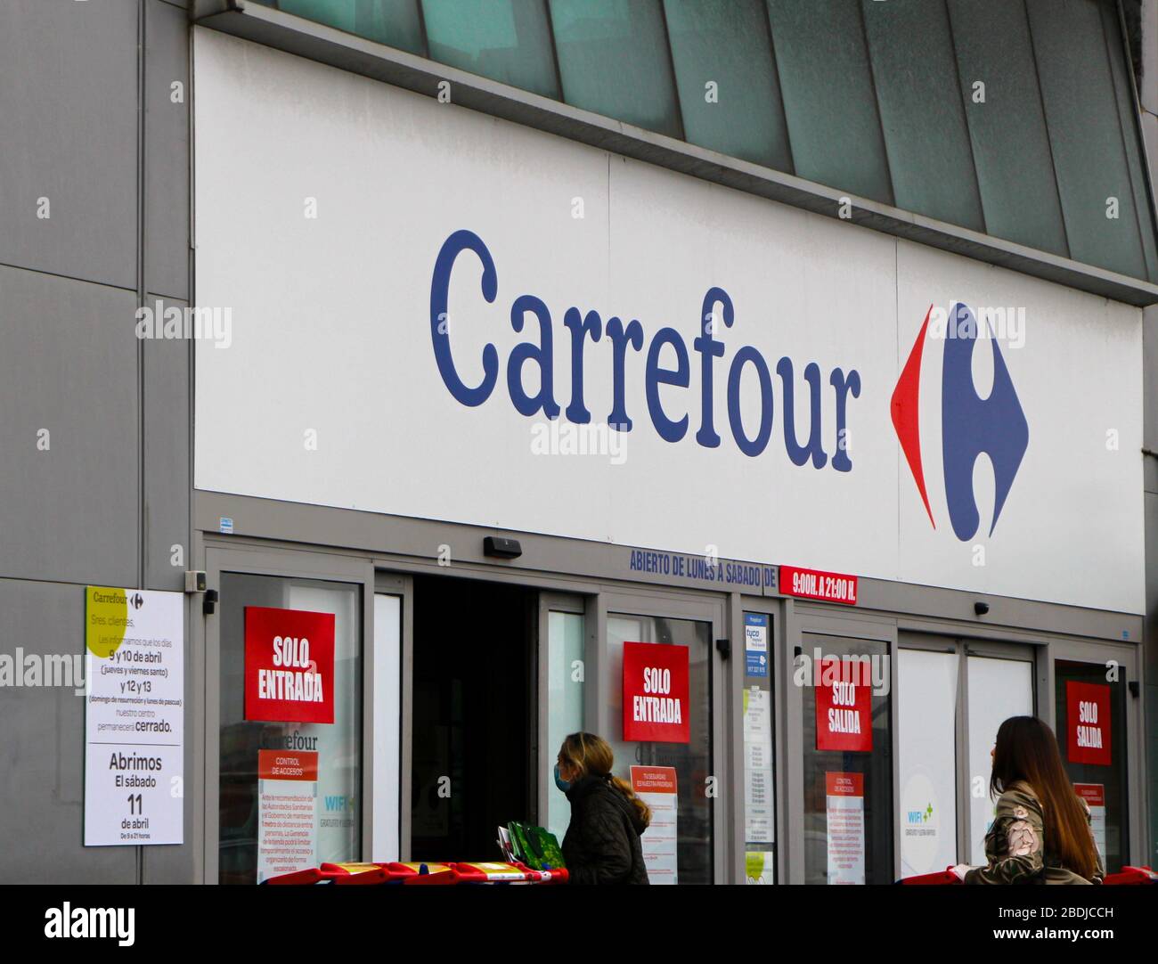Carrefour Spain High Resolution Stock Photography And Images Alamy