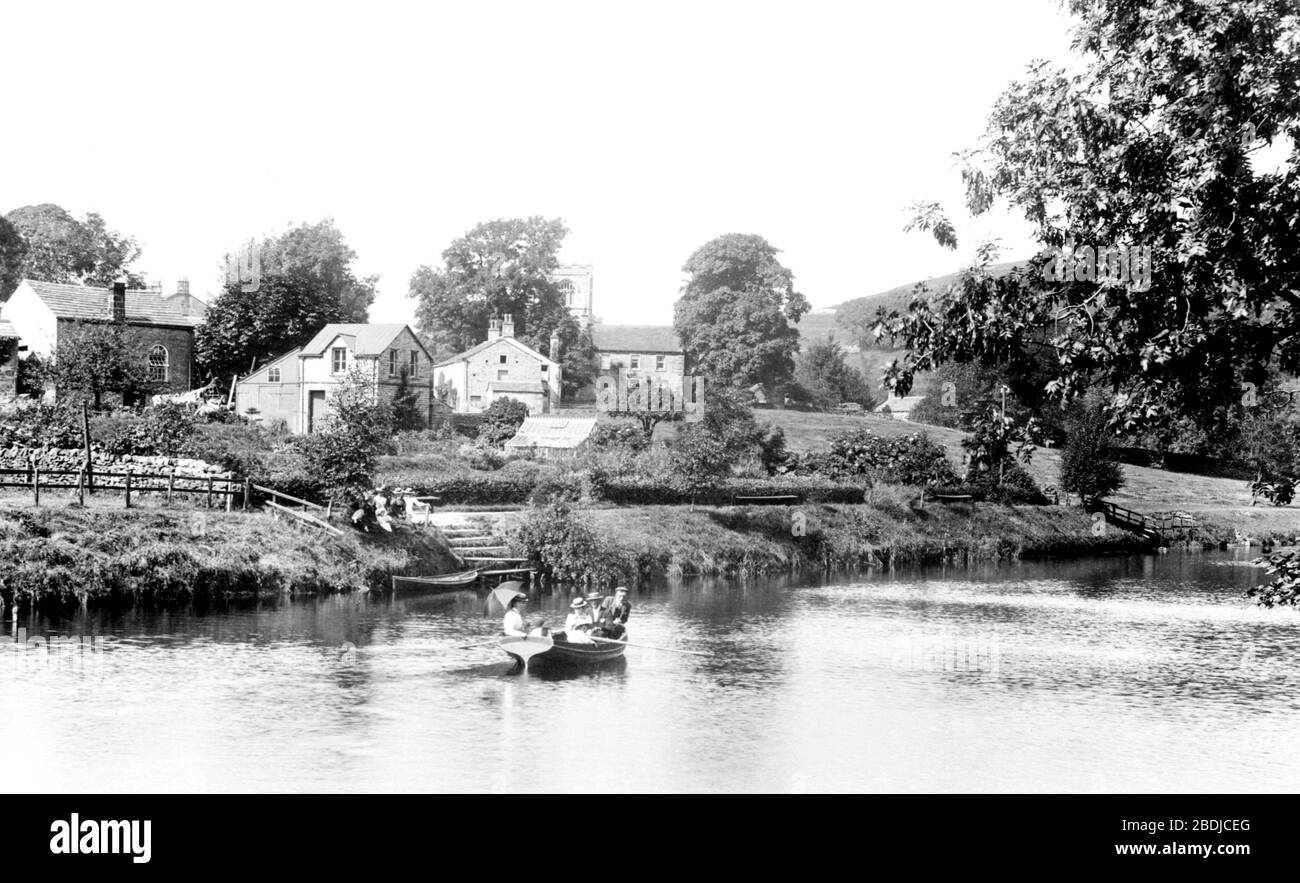 Burnsall, on the River 1900 Stock Photo Alamy
