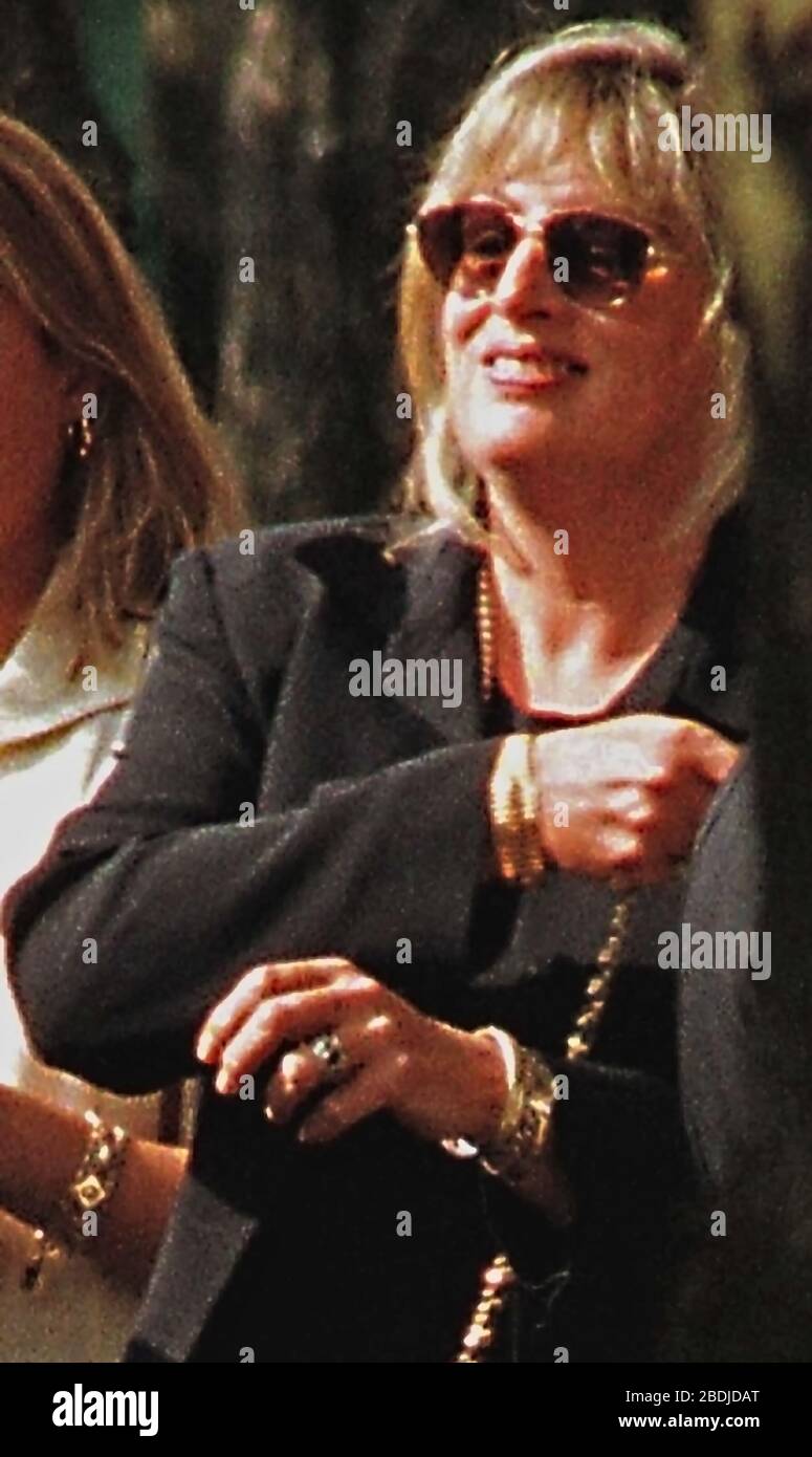 Linda Tripp arrives at U.S. District Court in Washington, DC on June 30, 1998 to begin her testimony before Ken Starr's Grand Jury looking into the Lewinsky matter.Credit: Ron Sachs/CNP (RESTRICTION: NO New York or New Jersey Newspapers or newspapers within a 75 mile radius of New York City) | usage worldwide Stock Photo