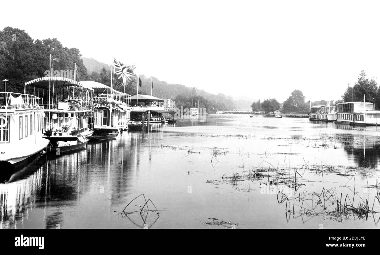 HenleyonThames, Houseboats, Solomons Hatch 1899 Stock Photo Alamy