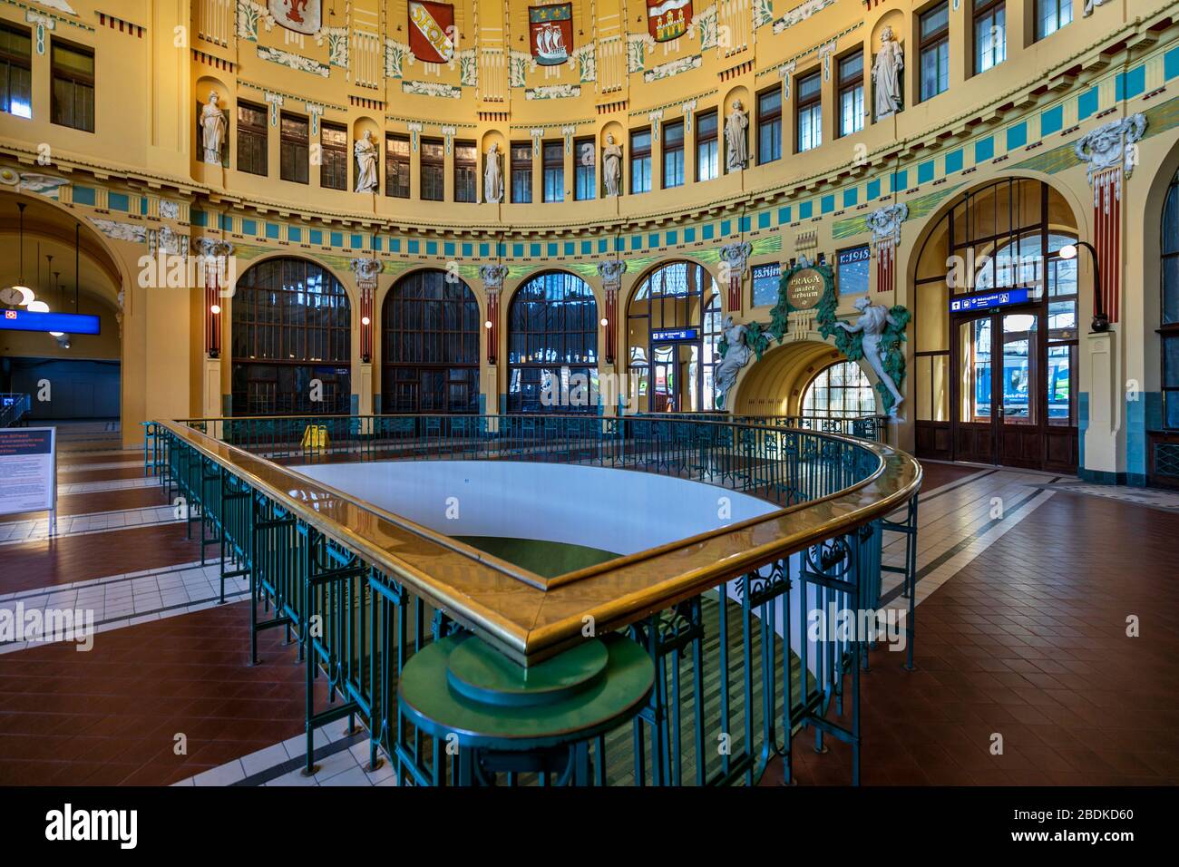Art nouveau hall, Prague old main railway station or Praha Hlavní ...