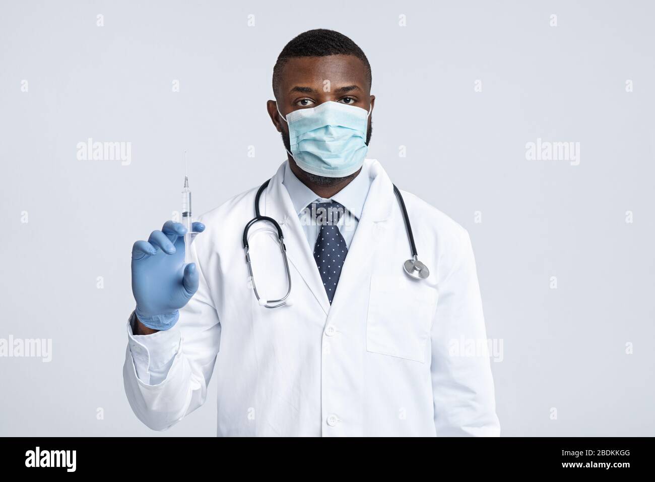 Injection black and white hi-res stock photography and images - Alamy
