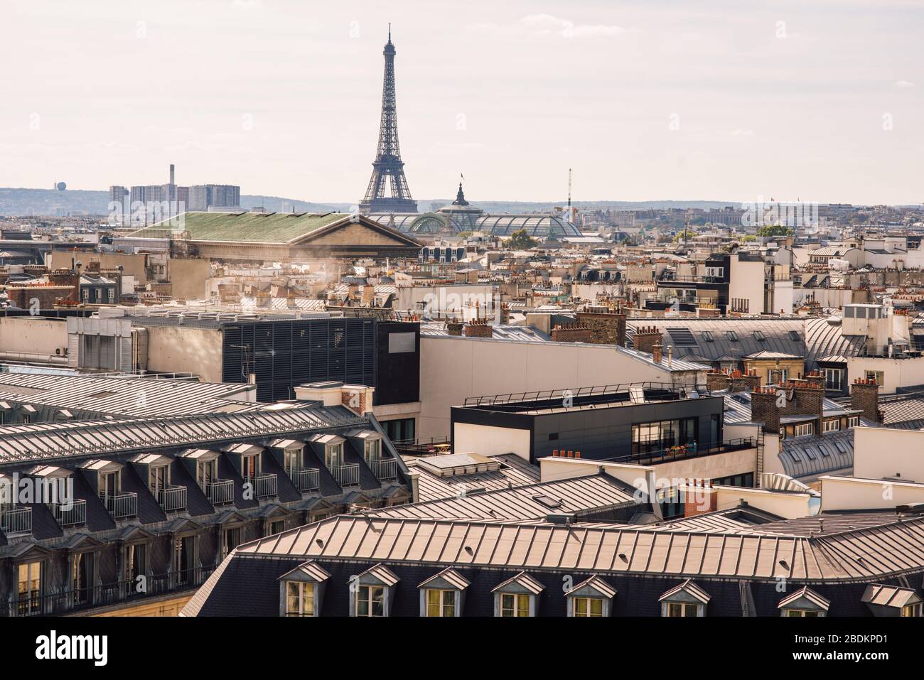 Uniqlo store paris france hi-res stock photography and images - Alamy